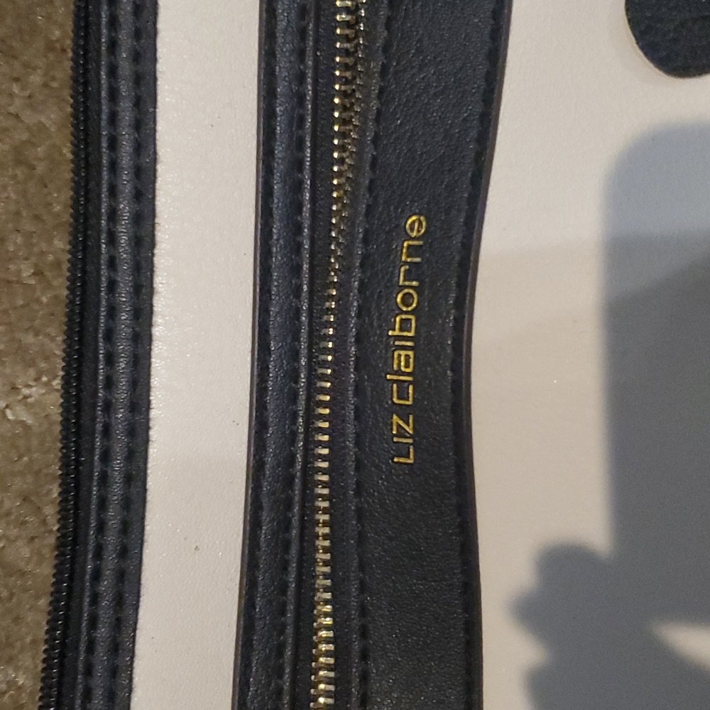 Liz Claiborne like new cute black white bag with flowers. Still has packing. - Picture 2 of 5